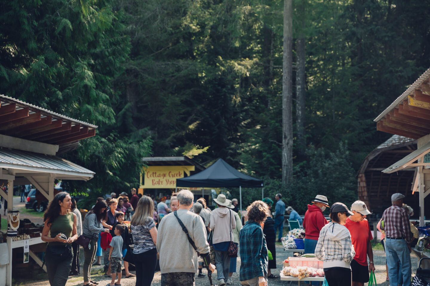 Bustling outdoor farmers market